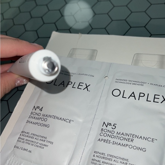 Olaplex Bundle - Picture 2 of 3